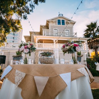 Camron-Stanford House - wedding reception in the garden; photo: Wild About You Photography - Museums Near Me - Oakland, California Camron-Stanford House - wedding reception in the garden; photo: Wild About You Photography - Museums Near Me - Oakland, California