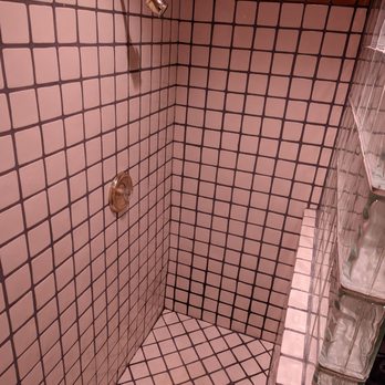 Dick's Hideaway - There's a shower in one of the bathrooms - Breakfast & Brunch Near Me - Phoenix, Arizona