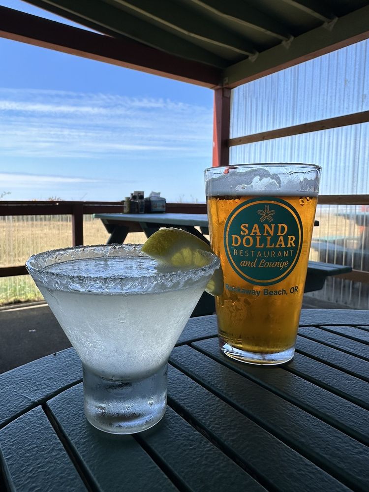 SAND DOLLAR RESTAURANT & LOUNGE Updated April 2024 334 Photos & 503