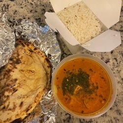Tikki Masala - Butter chicken and garlic naan