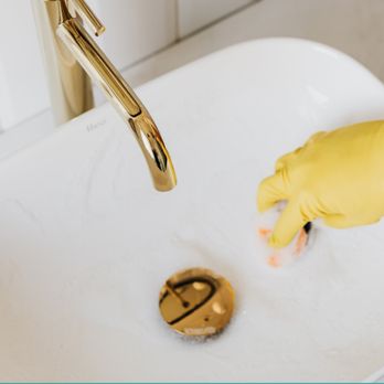 Fresh ‘n’ Clean - We polish and maintain sanitary bathrooms. - Home Cleaning Near Me Fresh ‘n’ Clean - We polish and maintain sanitary bathrooms. - Home Cleaning Near Me