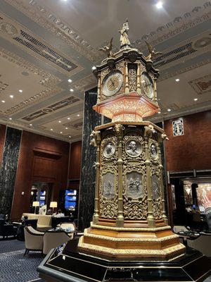 Peacock Alley by null