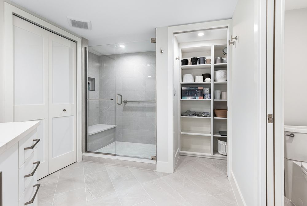 Slide of Jimenez Contracting & Construction Serv