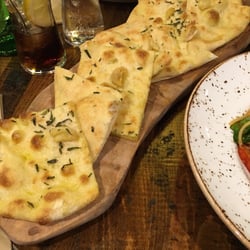 Zizzi - Portion of garlic bread