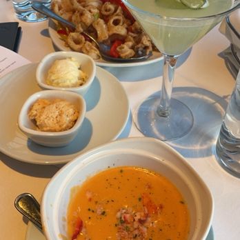 Fleming’s Prime Steakhouse & Wine Bar - Lobster Bisque, cucumber mocktail, calamari - Steakhouses Near Me - Edgewater, New Jersey