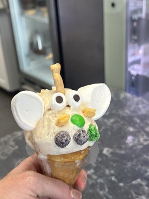Scoop and Joy by null