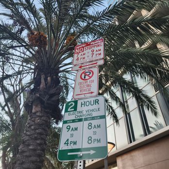 Alchemist Coffee Project - Street parking - Coffee & Tea Near Me - Los Angeles, California Alchemist Coffee Project - Street parking - Coffee & Tea Near Me - Los Angeles, California