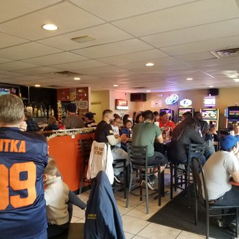 Jen G's Pizza Pub - Join us for free pizza during half time of all Chicago Bear's games. - Pizza Near Me - Beach Park, Illinois Jen G's Pizza Pub - Join us for free pizza during half time of all Chicago Bear's games. - Pizza Near Me - Beach Park, Illinois