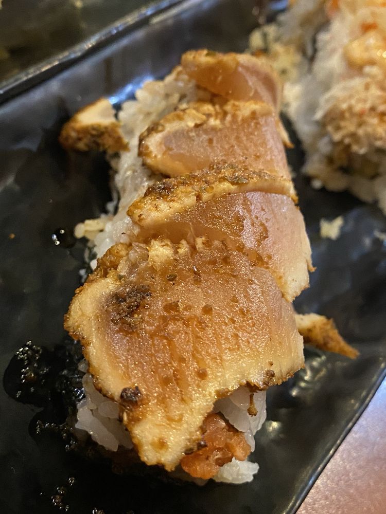 Sushi Tachi Logo