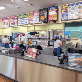 Braum's Ice Cream & Dairy Stores - Inside order counter. - Ice Cream & Frozen Yogurt Near Me - Rowlett, Texas Braum's Ice Cream & Dairy Stores - Inside order counter. - Ice Cream & Frozen Yogurt Near Me - Rowlett, Texas