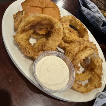 Milwaukee Burger Company - Chicken sandwich with onion rings - Burgers Near Me - Hudson, Wisconsin Milwaukee Burger Company - Chicken sandwich with onion rings - Burgers Near Me - Hudson, Wisconsin
