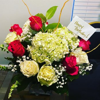 Bella Floral LV - Dozen roses, hydrangeas and lots of greenery. - Floral Designers Near Me - Las Vegas, Nevada Bella Floral LV - Dozen roses, hydrangeas and lots of greenery. - Floral Designers Near Me - Las Vegas, Nevada
