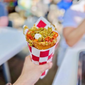 Cozy Cone Motel - Luigi and Guido Cone (cheese tortellini in a garlic bread cone) - Fast Food Near Me - Anaheim, California