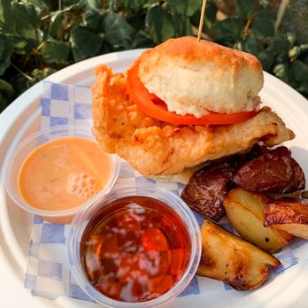 Arize Bistro - Chicken Crispy Chicken Biscuit Sammich - Breakfast & Brunch Near Me - Long Beach, California