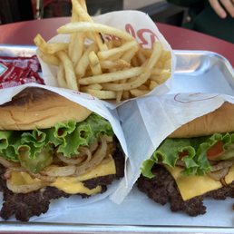 cheeseburgers & fries
