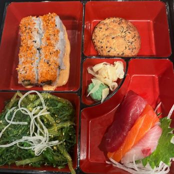One Flew South - Bento Box - New American Near Me - Atlanta, Georgia