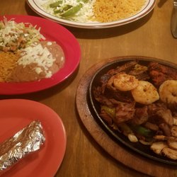 Cazadores Restaurant - Parrillada
