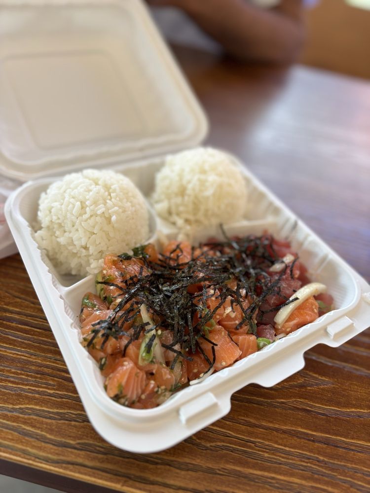 Food from Hawaiian Fresh Seafood