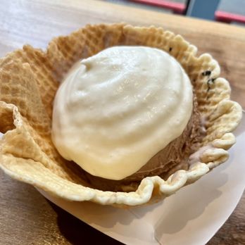Milkcraft - Chocolate churro dolce de Leche ice cream with whipped cream - Ice Cream & Frozen Yogurt Near Me - New Haven, Connecticut