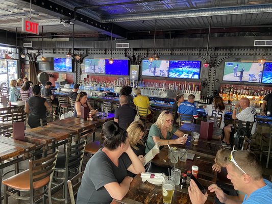 Iron Bar & Lounge NYC - Hell's Kitchen by null