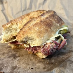 Alimentari - Pastrami & Swiss
