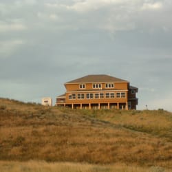Eagle's View Bed & Breakfast - Eagle's View Sits high on Verendrye Drive with a spectacular view of the cities of Pierre and Fort Pierre and surrounding area.