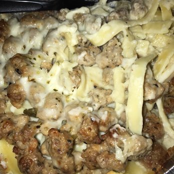 Big E Pizza - Fettucini Louis pasta - Pizza Near Me - Signal Hill, California