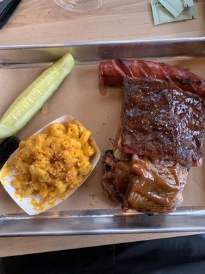 Ella’s BBQ by null