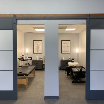 HealthSource - Chiropractic treatment rooms. - Chiropractors Near Me - Brentwood, Tennessee HealthSource - Chiropractic treatment rooms. - Chiropractors Near Me - Brentwood, Tennessee
