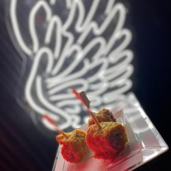 Luxury 360 Bar & Lounge