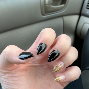 Nails At Northshore - My nails the first time I got them done here. - Nail Salons Near Me - Chattanooga, Tennessee
