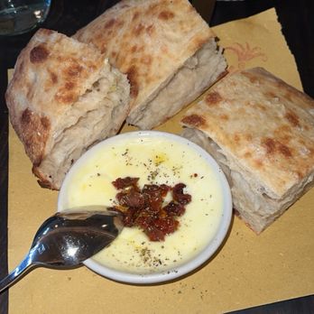 Delfina - Pane a pala - Pizza Near Me - San Francisco, California