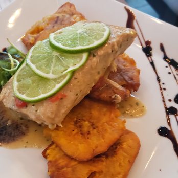 Cayo Blanco - Mahi Mahi - Seafood Near Me - San Juan, Puerto Rico Cayo Blanco - Mahi Mahi - Seafood Near Me - San Juan, Puerto Rico