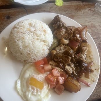 Isla Restaurant - Chicken Adobo Chicken Adobo Silog - Filipino Near Me - Newark, California