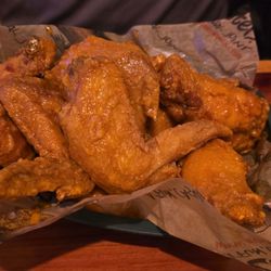 Roosters - Bone in wings