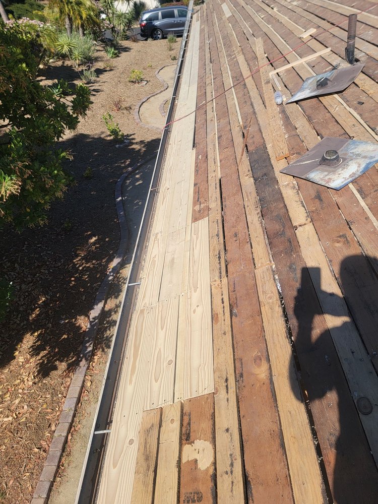 Slide of G R Roofing