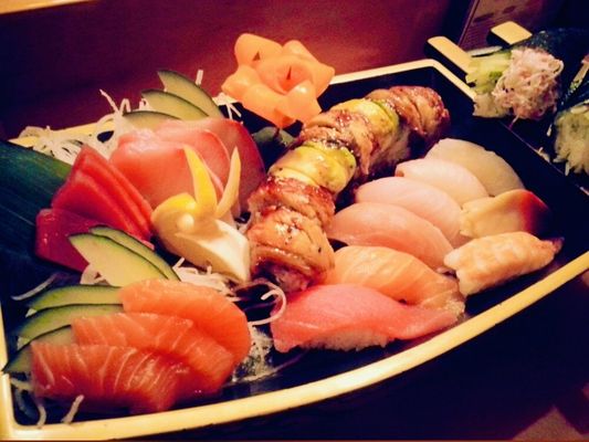 UMI SUSHI by null