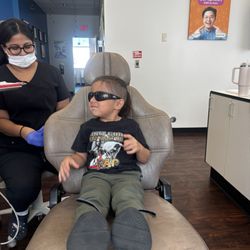 Cosmic Kids Dental - Love the glasses