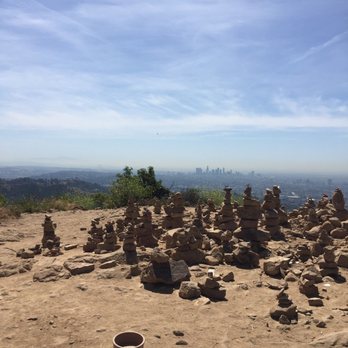 Cahuenga Peak - Pile em up! - Hiking Near Me - Los Angeles, California