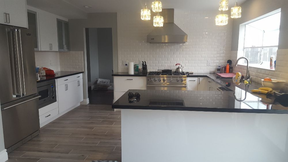 Slide of S & I Construction