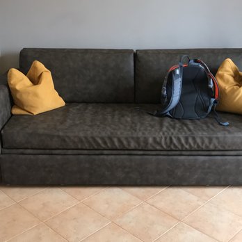 Crosti Hotel - couch in main room - Hotels Near Me - Rome, RM