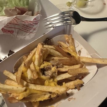 In-N-Out Burger - overcooked oily fries - Burgers Near Me - Van Nuys, California In-N-Out Burger - overcooked oily fries - Burgers Near Me - Van Nuys, California