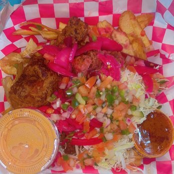 Típicos La Virtud Grill - El mejor Pollo con tajadas riquísimo lo recomiendo - Tacos Near Me - Herndon, Virginia Típicos La Virtud Grill - El mejor Pollo con tajadas riquísimo lo recomiendo - Tacos Near Me - Herndon, Virginia