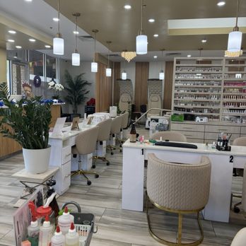 Elysian Nails & Spa - Nail Salons Near Me - Chandler, Arizona