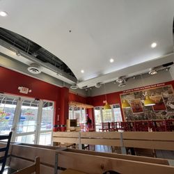 Salsarita's Fresh Mexican Grill