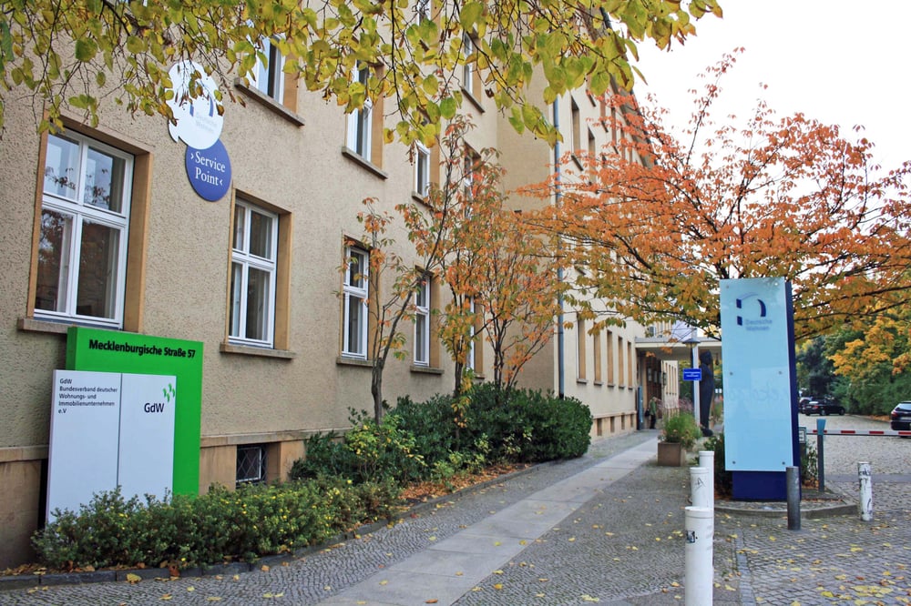 Deutsche Wohnen Real Estate Agents Mecklenburgische Str 57 Wilmersdorf Berlin Germany Phone Number Yelp