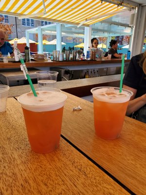 Island Oyster by null