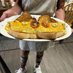 Shelby Bakery - The omelette is being delivered