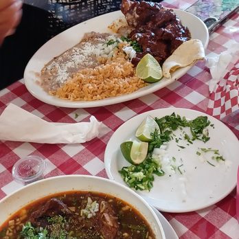 La Frontera Restaurant - Plato de Barbacoa de chivo Goat Barbacoa - Mexican Near Me - Oakland, California La Frontera Restaurant - Plato de Barbacoa de chivo Goat Barbacoa - Mexican Near Me - Oakland, California
