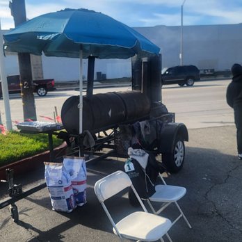 AP's BBQ - a bbq cart with chairs and an umbrella - Street Vendors Near Me - Gardena, California AP's BBQ - a bbq cart with chairs and an umbrella - Street Vendors Near Me - Gardena, California